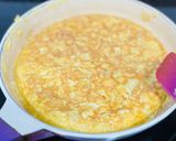 Foto del paso 2 de la receta: Tortilla con patatas de paquete 🍟