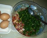 A picture of step 4 of Scrambled veggie eggs.