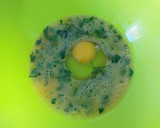 Foto del paso 4 de la receta: Revuelto de huevos con cebolletas tiernas, ajos y atún rojo