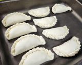 Foto del paso 7 de la receta: Empanadas de ricota y atún