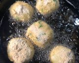 Foto del paso 6 de la receta: Bombas de papa con jamón y queso 🥔