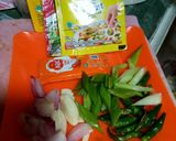 Foto langkah ke 2 dari resep Telor ceplok bumbu kecap.