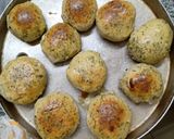 Foto del paso 5 de la receta: Panes saborizados rellenos de jamón y queso