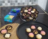 Foto langkah ke 6 dari resep Cheese Ball with Chocolate -Eggless.