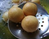 Gambar langkah 9 resipi Kuih Bom Ikan @ Paung Sambal Ikan.