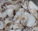 Foto langkah ke 1 dari resep Cumi Saos Mentega Enak dan mudah.