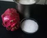 A picture of step 1 of Dragon fruit milkshake.