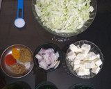 A picture of step 2 of Cabbage Mutter Paneer.