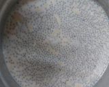 A picture of step 2 of Almonds custard sharbat.