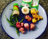 Foto langkah ke 1 dari resep Ayam Tangkap Aceh || Ayam Goreng dgn Daun Kari.