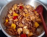Foto langkah ke 6 dari resep Sapi Tahu Saus Lada Hitam.