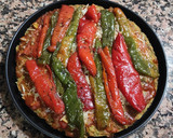 Foto del paso 5 de la receta: Pizza vegana con base de avena y chía y zanahoria con guarnición