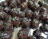 चॉकलेट बॉल्स (chocolate balls recipe in Hindi) रेसिपी चरण 5 फोटो