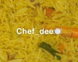 A picture of step 3 of Indian fried rice with corn nd fish soup.