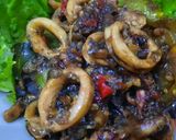 Foto langkah ke 7 dari resep Cumi saus tiram pedas manis.