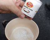 A picture of step 1 of Mug Pizza.