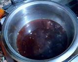 Foto del paso 6 de la receta: Peras confitadas en salsa de frutos rojos y agua de azahar
