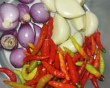 Foto langkah ke 1 dari resep Sambel Embe.