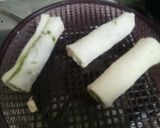 A picture of step 3 of Bread paneer rolls.