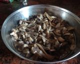 A picture of step 2 of Matar Mushroom.