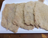 Foto del paso 2 de la receta: Milanesas con yogur al orégano