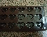 स्मॉल हार्ट चॉकलेट (Small heart chocolate recipe in hindi) रेसिपी चरण 4 फोटो