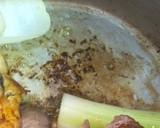 Foto del paso 3 de la receta: Sopa de pollo casera en olla