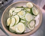 Une image de l'étape 5 de Gratin de navet blanc et courgette au jambon cru et emmental.