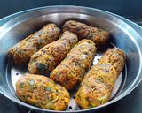 A picture of step 7 of Palak Methi Steamed Muthia.