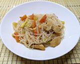 Thai cukkinis csirke rizstésztával recept fázis 4 fotója