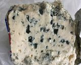 Foto del paso 1 de la receta: Galletitas tipo rex con dip de palta y queso azul