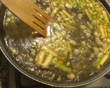 Foto del paso 7 de la receta: Habas con ajos tiernos rehogados