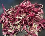 Foto del passaggio 3 della ricetta Lasagna con Radicchio, Salsiccia, Gorgonzola e Noci