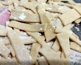 A picture of step 2 of Wheat kothuparatha.
