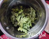 A picture of step 2 of Homemade Celery Leaves Powder.