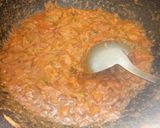 A picture of step 2 of Egg bhurji.