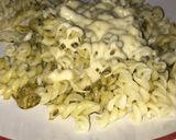 Pestós-kolbászos tészta recept fázis 3 fotója