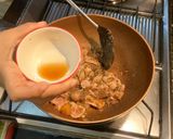 รูปขั้นตอนการทำที่ 8 ของ หมูผัดกะปิ
