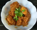 A picture of step 4 of Sukha Chicken Malwani Touch.