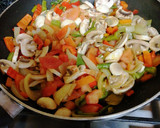 Foto del paso 2 de la receta: Relleno de fajitas vegetariana