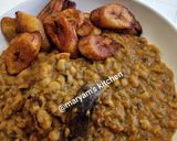 A picture of step 1 of Beans porridge and plantain.