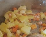 Zöldséges krumplileves recept fázis 2 fotója