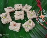 ओल्या नारळाची बर्फी (olya naralachi barfi recipe in marathi) रेसिपी स्टेप 8 फोटो 