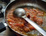 A picture of step 6 of Cauliflower n green peas kolhapuri masala gravy.
