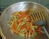 Foto langkah ke 3 dari resep Tumis Labu Siam Wortel.