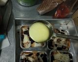 Foto langkah ke 2 dari resep Bread pudding with tiramisu sauce.