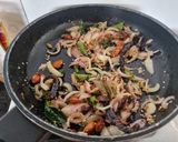 A picture of step 2 of Veg Hydrabadi.