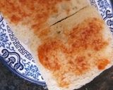 A picture of step 2 of Egg sandwich.