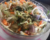 A picture of step 4 of Simple Salad.