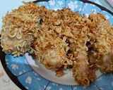 Foto langkah ke 5 dari resep Ayam goreng mie instan.